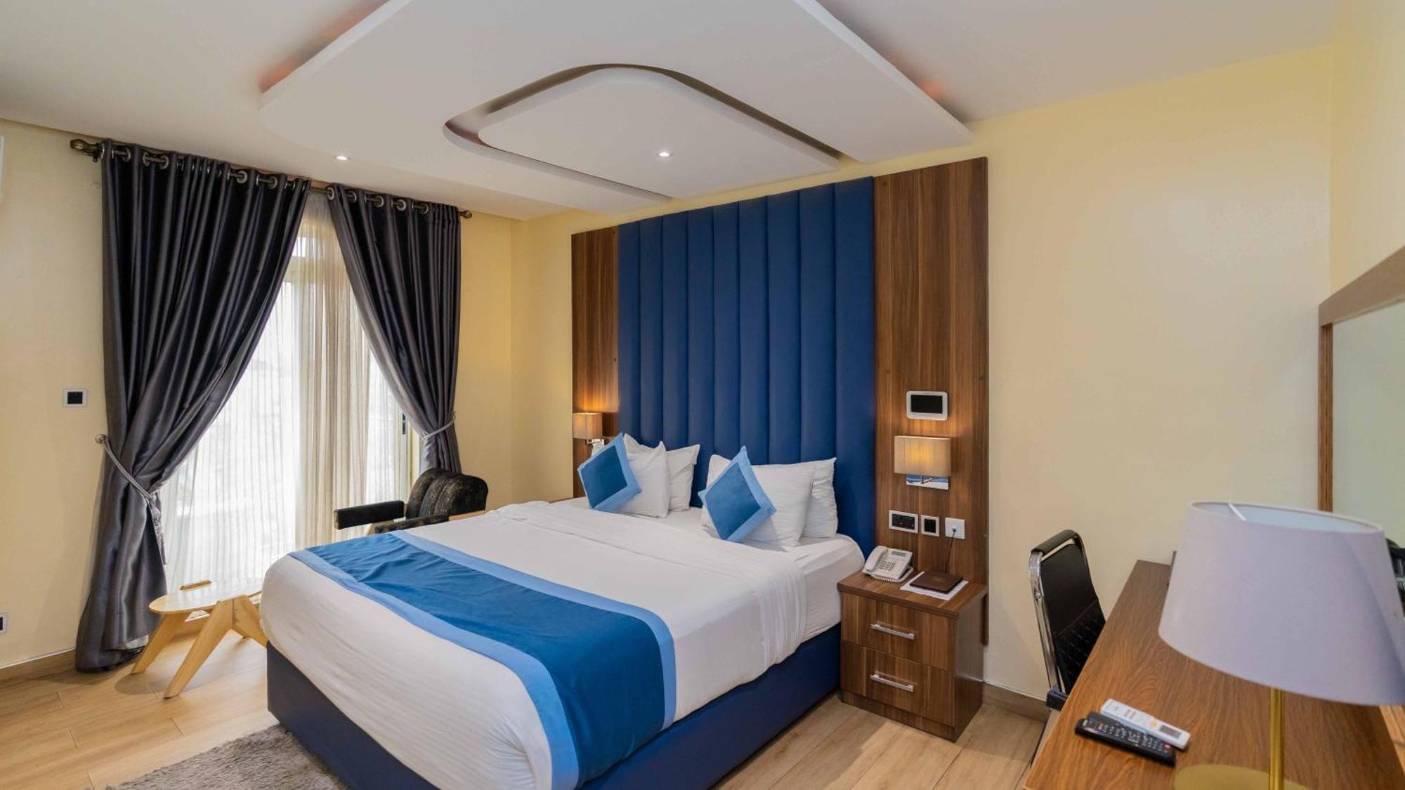 Watercress Hotels And Event Ikeja Kültér fotó