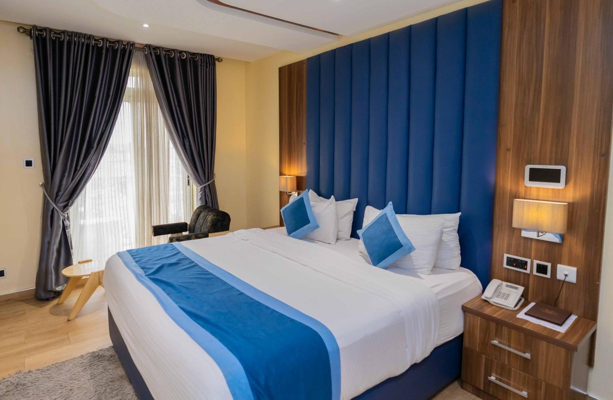 Watercress Hotels And Event Ikeja Kültér fotó