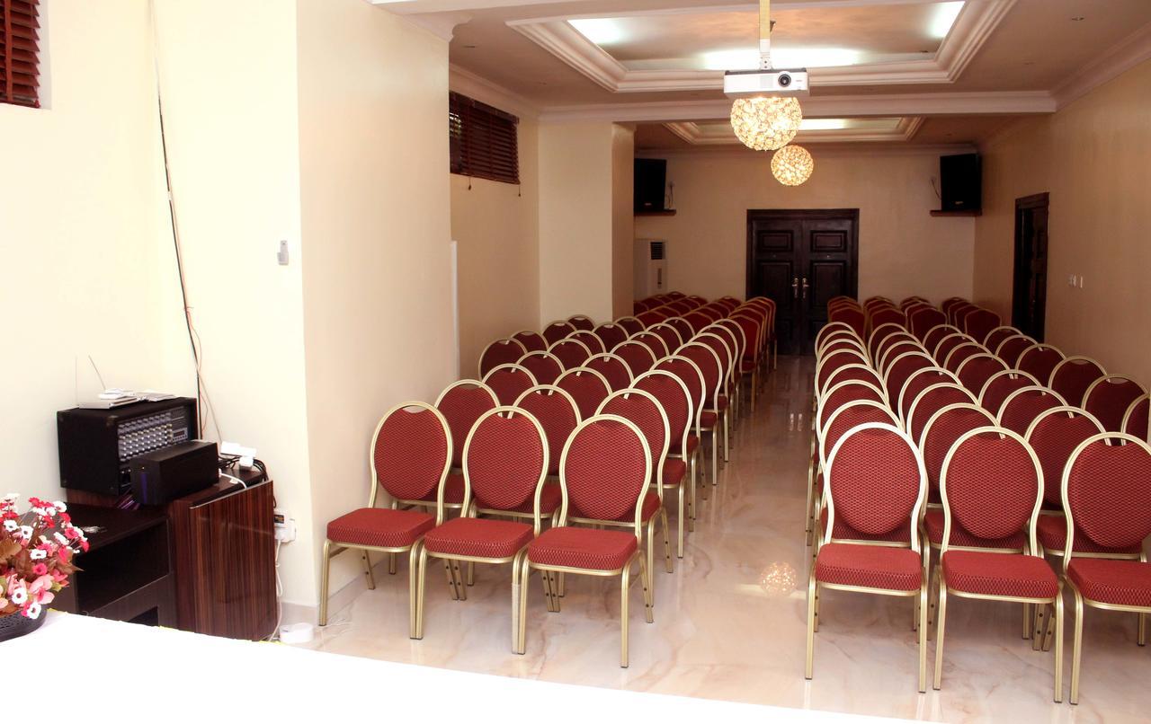 Watercress Hotels And Event Ikeja Kültér fotó